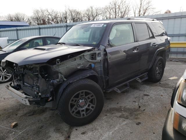 TOYOTA 4RUNNER SR 2018 with VIN JTEBU5JR8J5596417 - Photo from auction