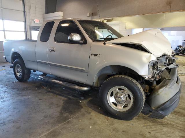 Photo 4 from auction – 2002 FORD F150 with VIN 2FTRX17212CA79898