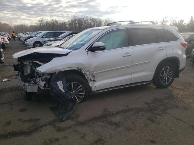 TOYOTA HIGHLANDER 2018 with VIN 5TDJZRFH5JS857084 - Photo from auction