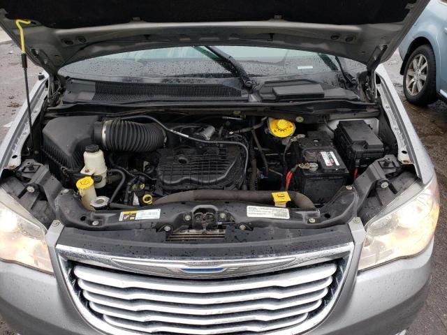 Photo 12 from auction – 2015 CHRYSLER TOWN & COU with VIN 2C4RC1BG0FR694377