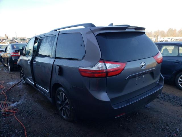 Photo 2 from auction – 2018 TOYOTA SIENNA XLE with VIN 5TDDZ3DC7JS199916