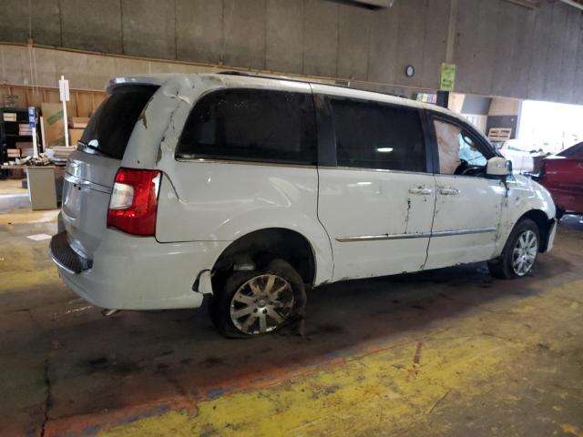 Photo 3 from auction – 2016 CHRYSLER TOWN & COU with VIN 2C4RC1BG0GR295535