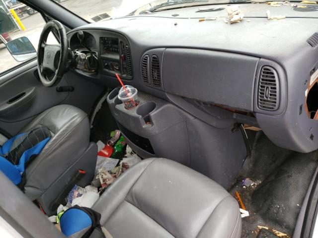 Photo 8 from auction – 2000 DODGE RAM VAN B1 with VIN 2B7HB11X1YK151969