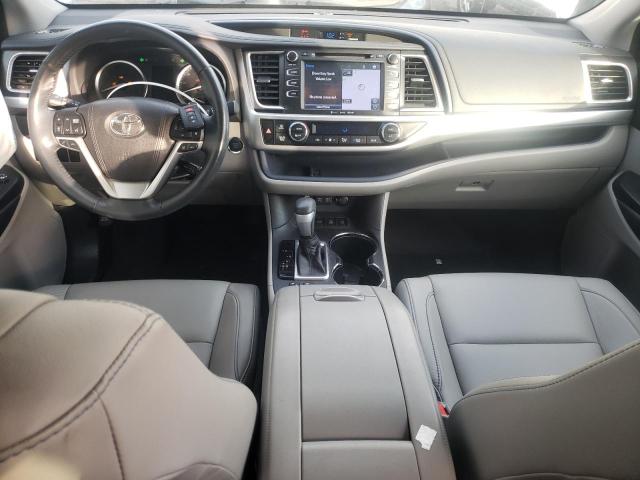 Photo 8 from auction – 2018 TOYOTA HIGHLANDER with VIN 5TDJZRFH5JS857084