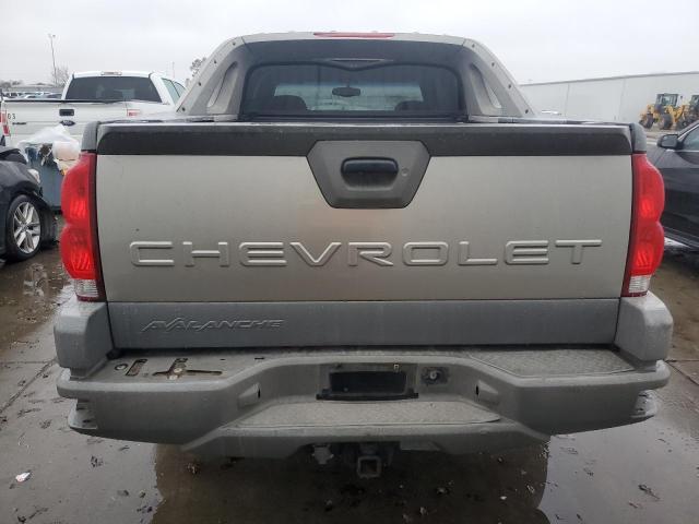 Photo 6 from auction – 2002 CHEVROLET AVALANCHE with VIN 3GNEC13T22G105301