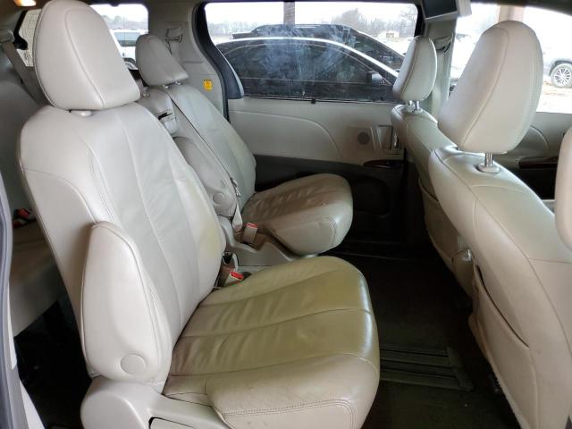 Photo 11 from auction – 2011 TOYOTA SIENNA XLE with VIN 5TDYK3DC9BS005409