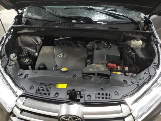 Photo 12 from auction – 2017 TOYOTA HIGHLANDER with VIN 5TDJZRFHXHS461131
