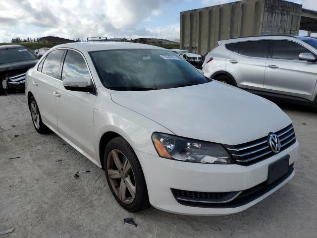 Photo 4 from auction – 2014 VOLKSWAGEN PASSAT S with VIN 1VWAT7A30EC036982