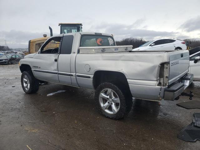 Photo 2 from auction – 2000 DODGE RAM 1500 with VIN 3B7HF13Z3YG136440