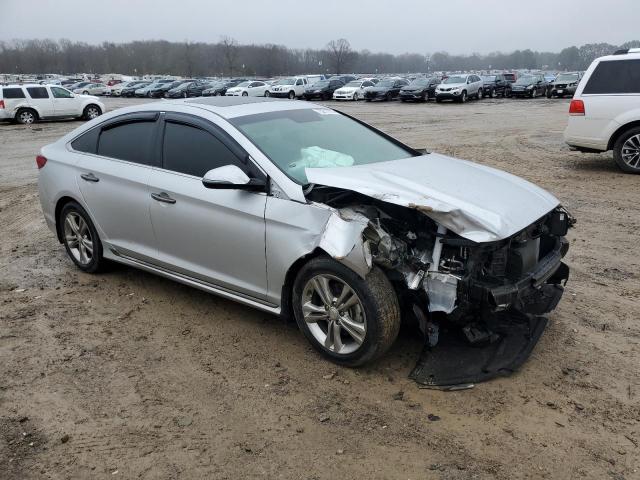 Photo 4 from auction – 2019 HYUNDAI SONATA LIM with VIN 5NPE34AF4KH738879