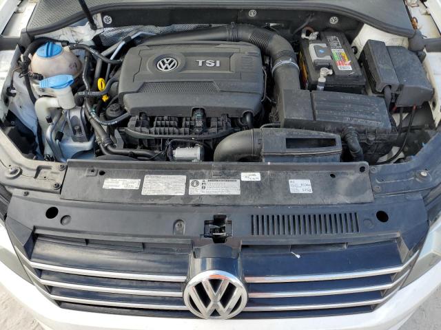 Photo 11 from auction – 2014 VOLKSWAGEN PASSAT S with VIN 1VWAT7A30EC036982
