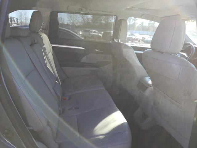 Photo 10 from auction – 2016 TOYOTA HIGHLANDER with VIN 5TDJKRFH2GS297974