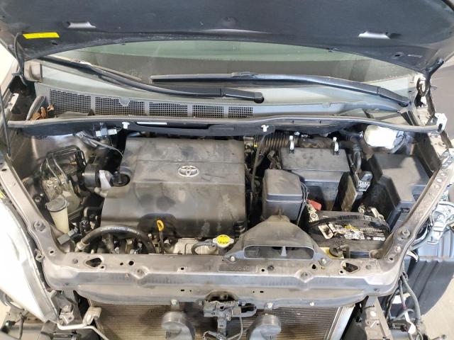 Photo 12 from auction – 2012 TOYOTA SIENNA XLE with VIN 5TDYK3DC7CS237945
