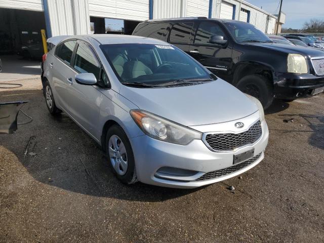 Photo 4 from auction – 2015 KIA FORTE LX with VIN KNAFK4A62F5390946