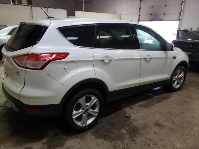 Photo 3 from auction – 2016 FORD ESCAPE SE with VIN 1FMCU9GX7GUB14147