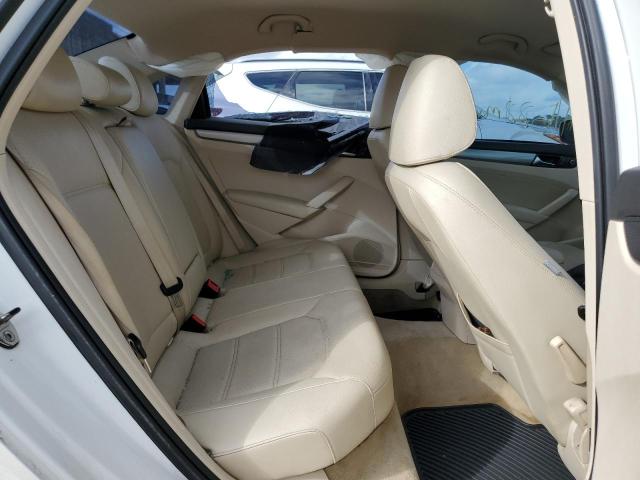 Photo 10 from auction – 2014 VOLKSWAGEN PASSAT S with VIN 1VWAT7A30EC036982
