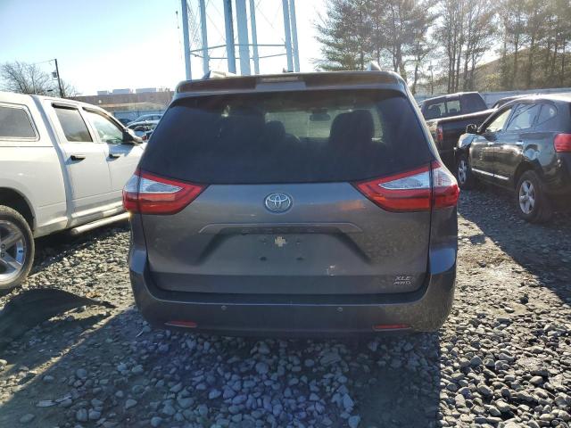 Photo 6 from auction – 2017 TOYOTA SIENNA XLE with VIN 5TDDZ3DC2HS167255
