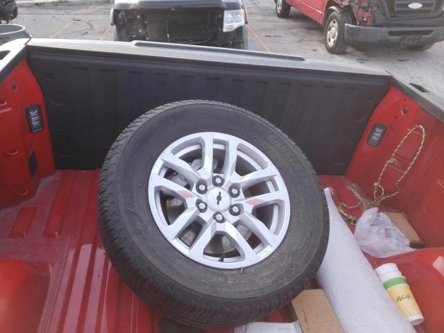 Photo 12 from auction – 2019 CHEVROLET SILVERADO with VIN 3GCUYEED3KG123633