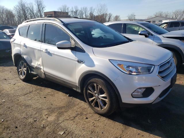 Photo 4 from auction – 2018 FORD ESCAPE SE with VIN 1FMCU9GD8JUB93468