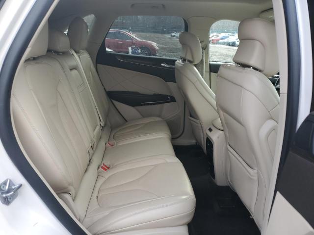 Photo 11 from auction – 2018 LINCOLN MKC RESERV with VIN 5LMCJ3D98JUL08721
