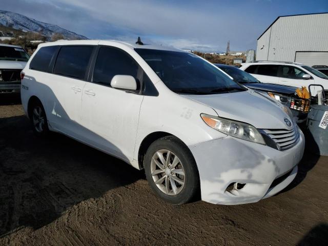 Photo 4 from auction – 2015 TOYOTA SIENNA LE with VIN 5TDKK3DCXFS583885
