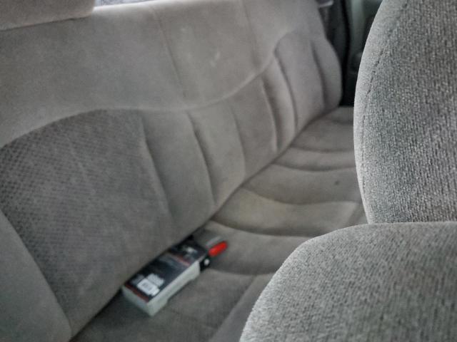 Photo 10 from auction – 2000 CHEVROLET SILVERADO with VIN 1GCEK19T0YZ235704