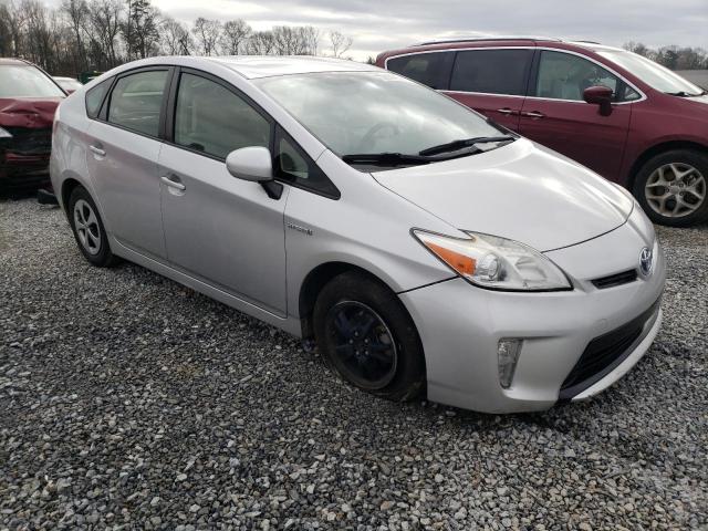 Photo 4 from auction – 2015 TOYOTA PRIUS with VIN JTDKN3DU4F1983082