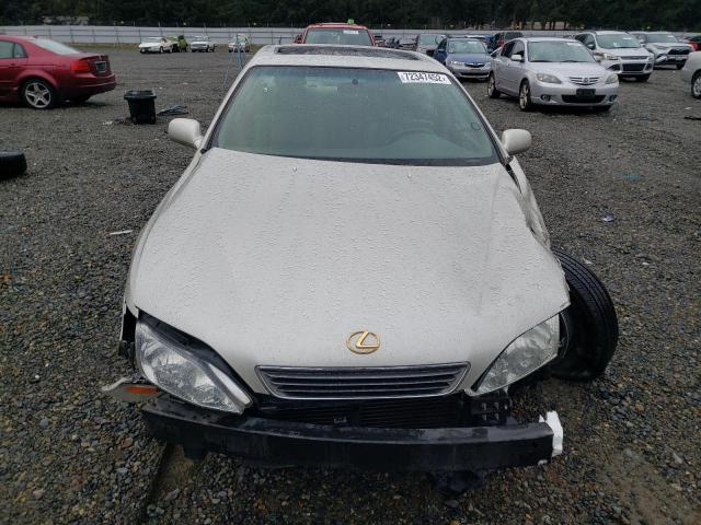 Photo 5 from auction – 1998 LEXUS ES 300 with VIN JT8BF28GXW5048426