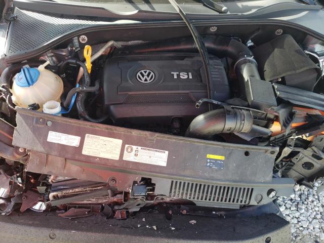 Photo 11 from auction – 2015 VOLKSWAGEN PASSAT S with VIN 1VWAS7A36FC007071