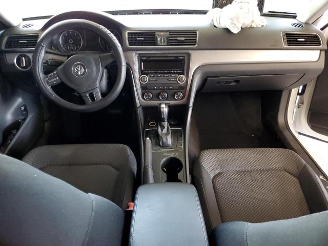 Photo 8 from auction – 2014 VOLKSWAGEN PASSAT S with VIN 1VWAS7A31EC043202