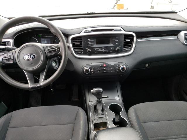 Photo 8 from auction – 2016 KIA SORENTO LX with VIN 5XYPG4A33GG164485