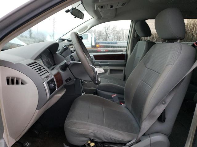 Photo 7 from auction – 2010 CHRYSLER TOWN & COU with VIN 2A4RR5D15AR109620