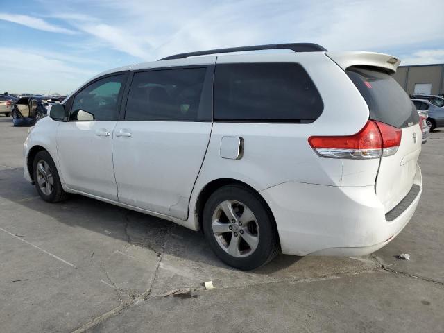 Photo 2 from auction – 2013 TOYOTA SIENNA LE with VIN 5TDKK3DC5DS347187