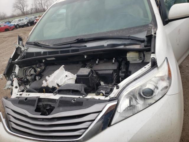 Photo 12 from auction – 2015 TOYOTA SIENNA XLE with VIN 5TDDK3DC6FS122093