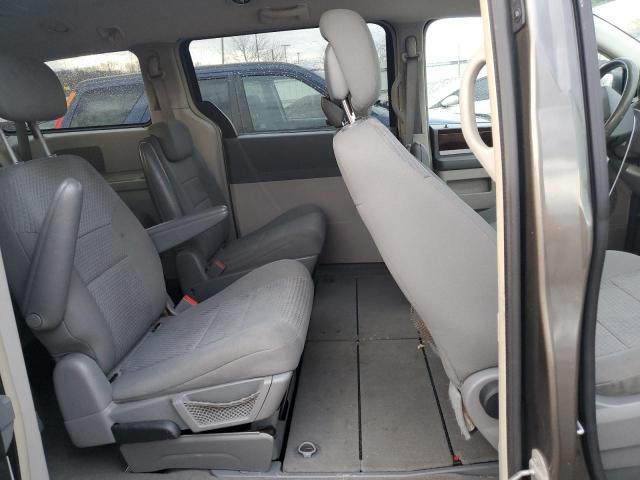 Photo 11 from auction – 2010 CHRYSLER TOWN & COU with VIN 2A4RR5D12AR442146
