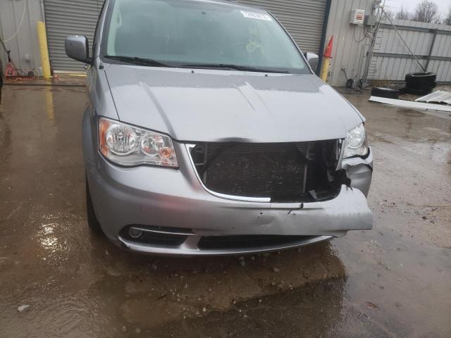 Photo 5 from auction – 2015 CHRYSLER TOWN & COU with VIN 2C4RC1BG3FR739408
