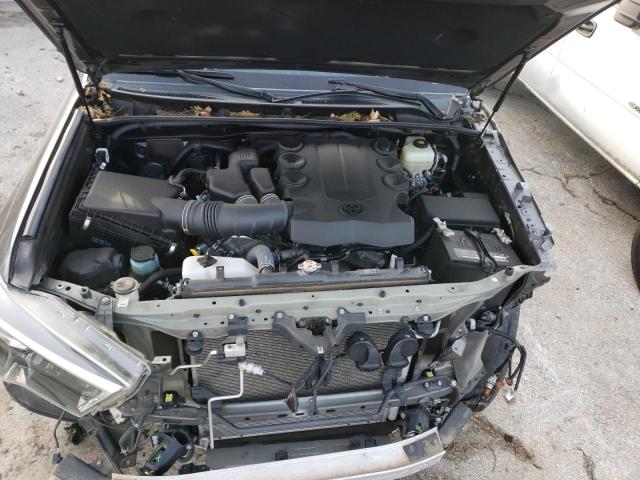 Photo 11 from auction – 2018 TOYOTA 4RUNNER SR with VIN JTEBU5JR8J5596417