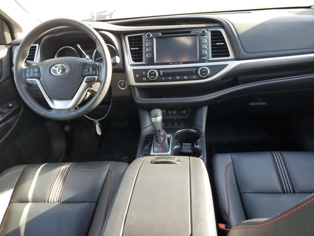 Photo 8 from auction – 2019 TOYOTA HIGHLANDER with VIN 5TDJZRFH8KS621319