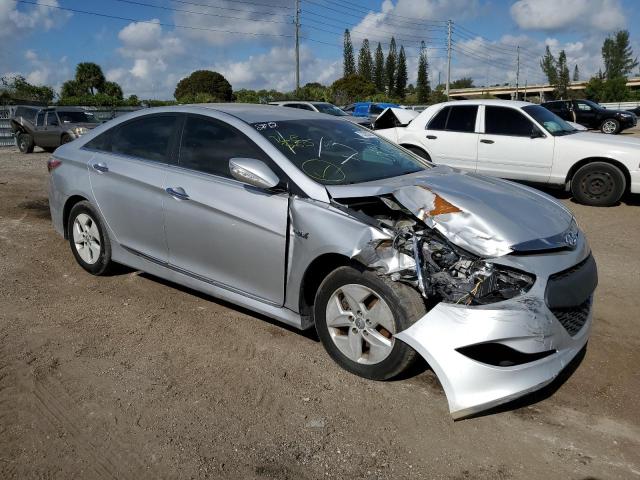 Photo 4 from auction – 2012 HYUNDAI SONATA HYB with VIN KMHEC4A42CA059311