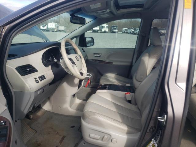 Photo 7 from auction – 2013 TOYOTA SIENNA XLE with VIN 5TDYK3DC4DS291754