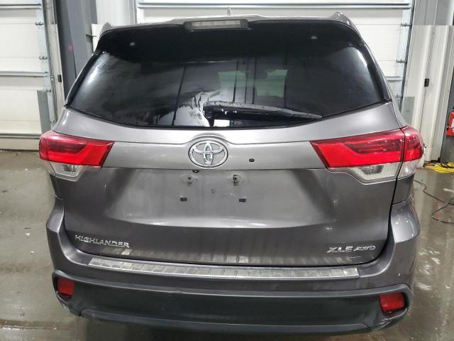 Photo 6 from auction – 2017 TOYOTA HIGHLANDER with VIN 5TDJZRFHXHS461131