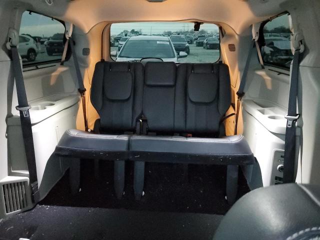 Photo 10 from auction – 2016 CHRYSLER TOWN & COU with VIN 2C4RC1BG6GR247862
