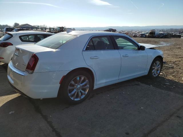 Photo 3 from auction – 2019 CHRYSLER 300 TOURIN with VIN 2C3CCARG3KH548250