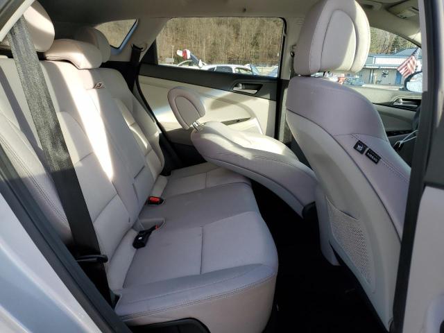 Photo 11 from auction – 2018 HYUNDAI TUCSON SEL with VIN KM8J3CA48JU709442