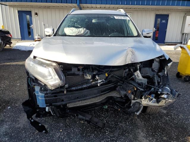 Photo 5 from auction – 2017 NISSAN ROGUE S with VIN KNMAT2MV7HP606136
