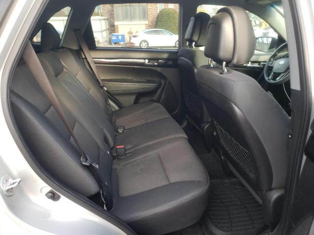 Photo 11 from auction – 2011 KIA SORENTO with VIN 5XYKT3A18BG008921
