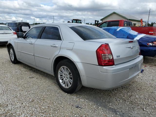 Photo 2 from auction – 2013 CHRYSLER 200 LX with VIN 1C3CCBAB0DN641226