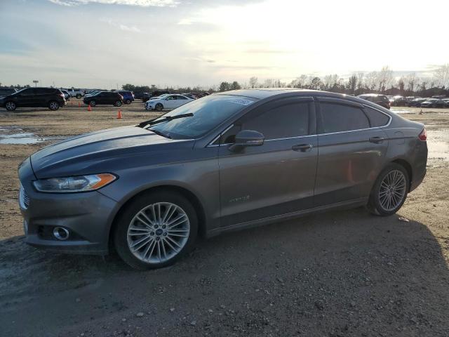 FORD FUSION SE 2013 with VIN 3FA6P0LUXDR182645 - Photo from auction