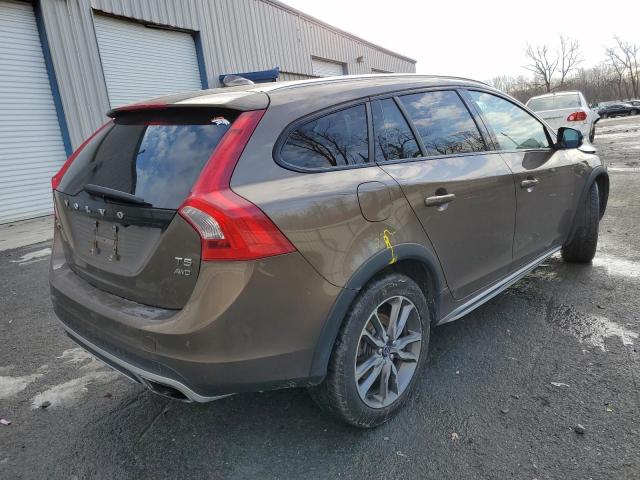 Photo 3 from auction – 2015 VOLVO V60 CROSS with VIN YV4612HK0F1000167