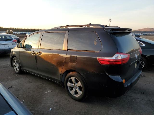 Photo 2 from auction – 2015 TOYOTA SIENNA LE with VIN 5TDKK3DC7FS533218